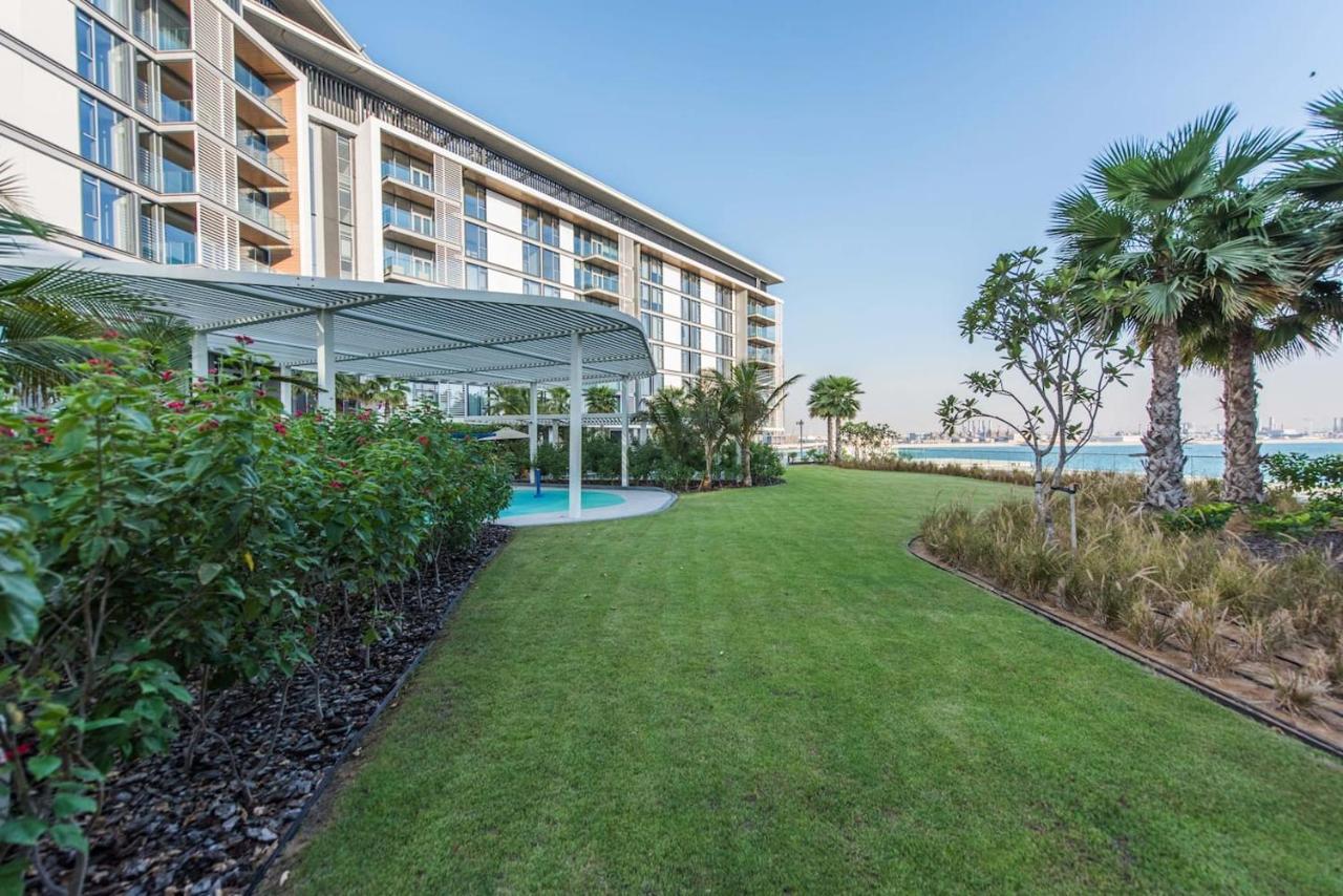 Posh 2 Bedroom Oceanfront Apt In The Heart Of Bluewaters Island Дубай Екстериор снимка