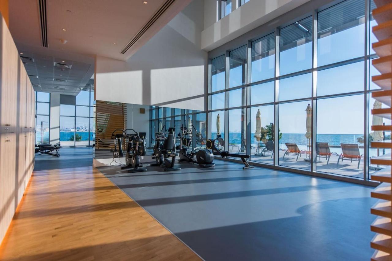 Posh 2 Bedroom Oceanfront Apt In The Heart Of Bluewaters Island Дубай Екстериор снимка