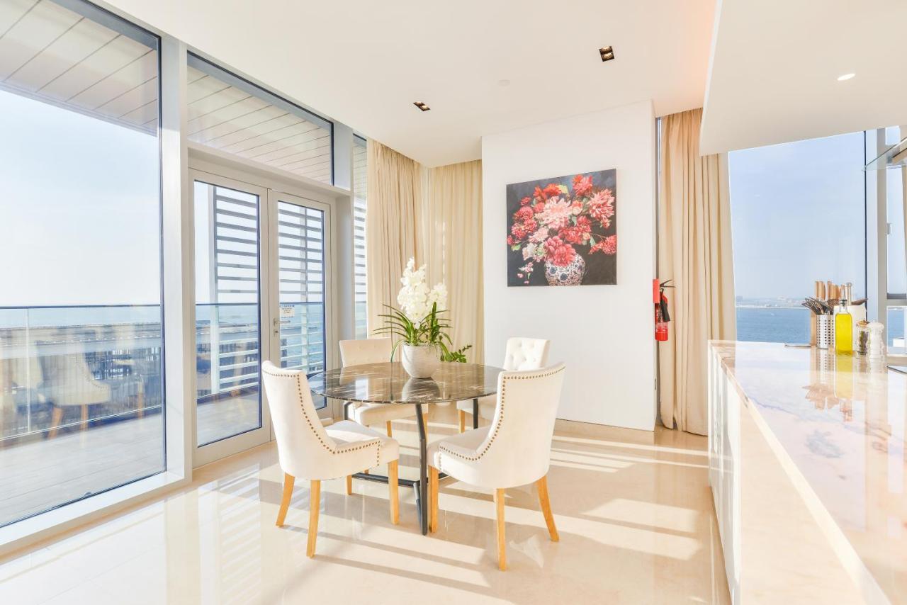 Posh 2 Bedroom Oceanfront Apt In The Heart Of Bluewaters Island Дубай Екстериор снимка